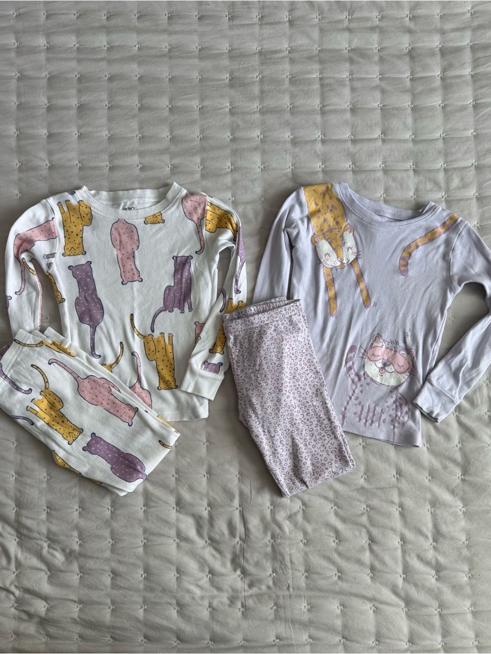 Carter’s Girls 5T 2 Cotton Pajama Sets Cat Print Long Sleeve Sleepwear Bundle